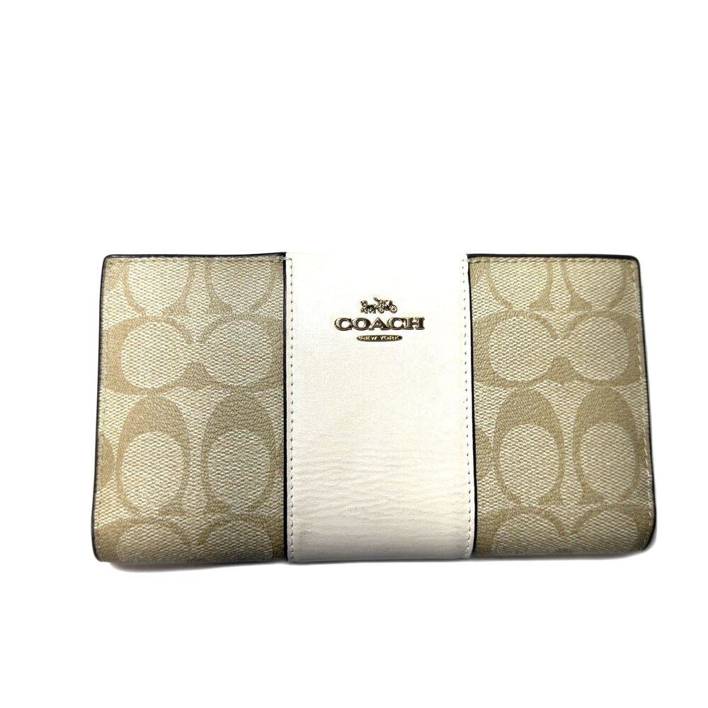 Coach Signature Logo Beige/Ivory Bifold Wallet Zip Coin Pocket Card Slots NWOT